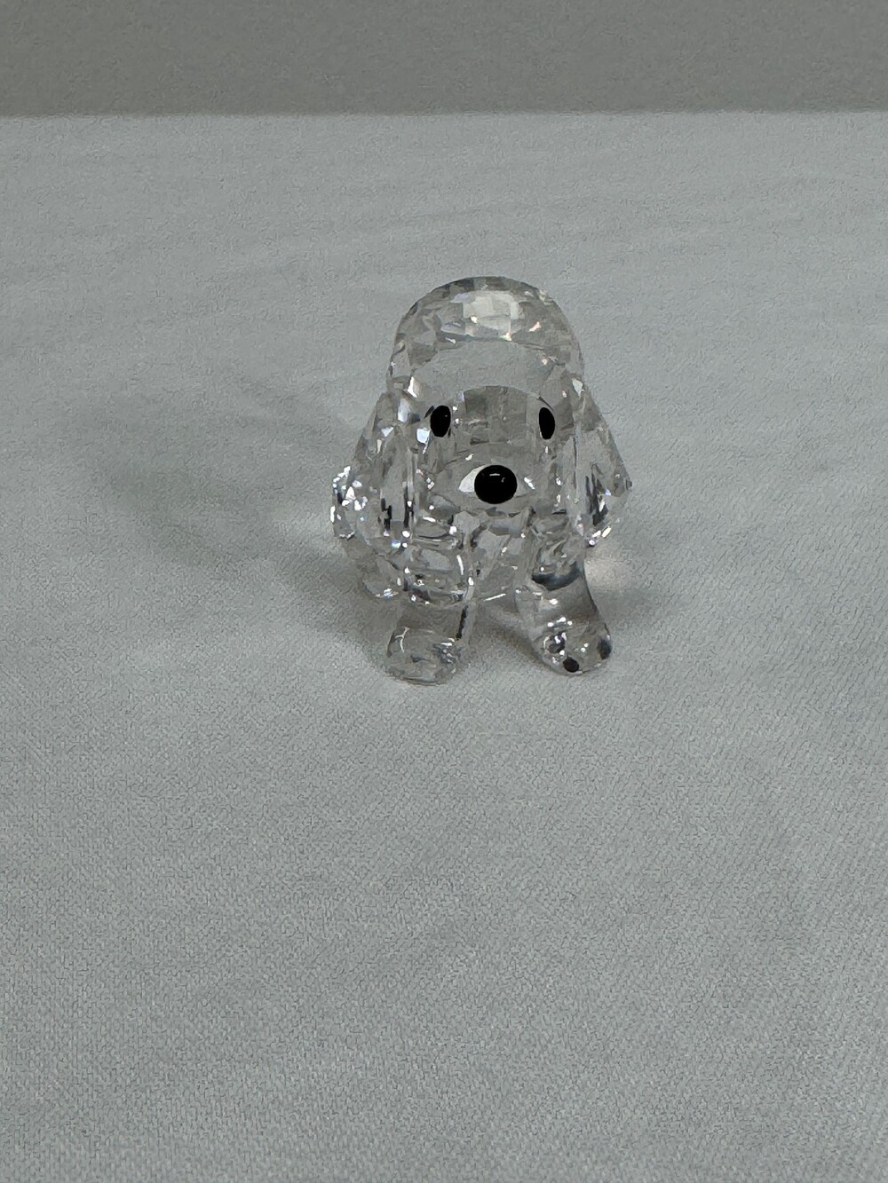 Swarovski Beagle 158418 Sitting Puppy Clear Crystal Figurine